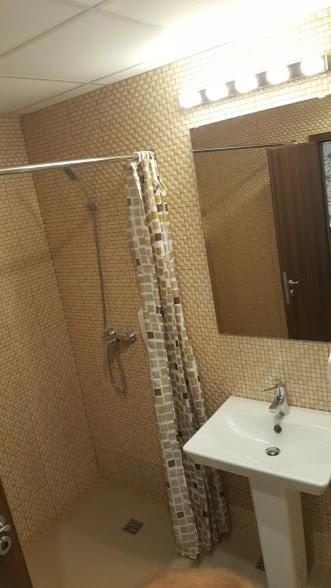 Hotel Viva Плоещ Екстериор снимка